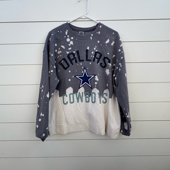 Dallas Cowboys Gray and White Women's Crew Neck Sweater - Picture 1 of 5